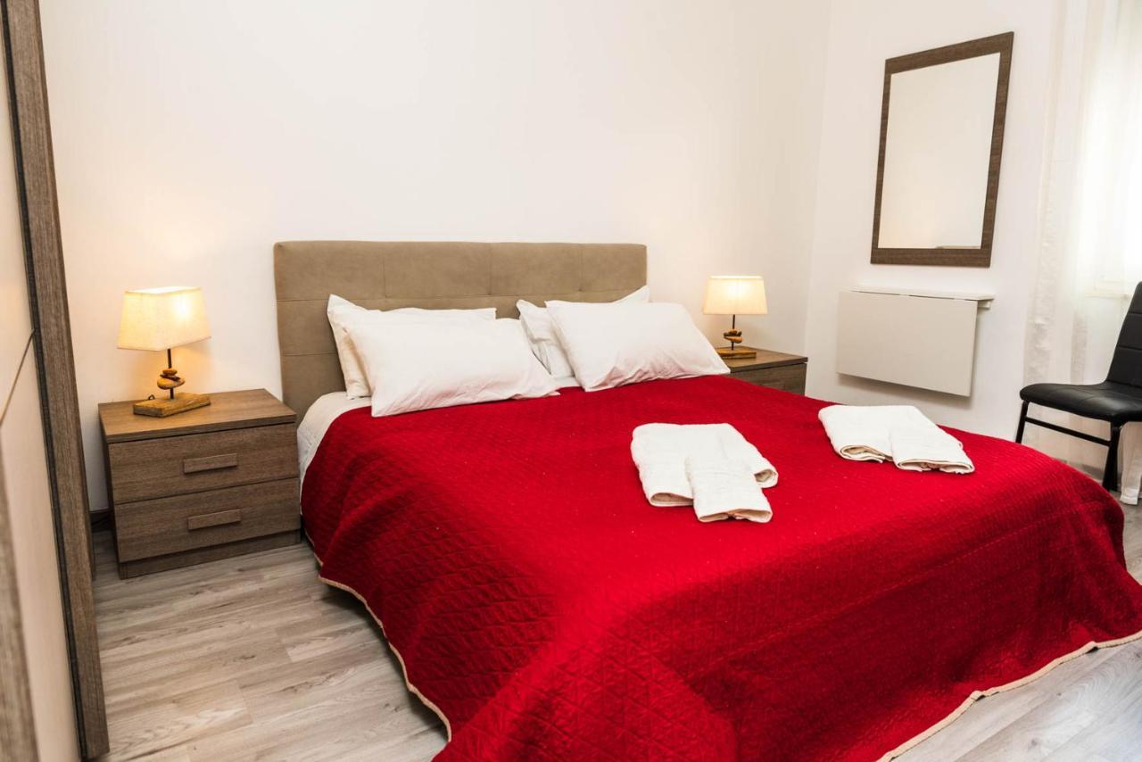 La Casa Del Poeta Hotell Porto Torres Eksteriør bilde