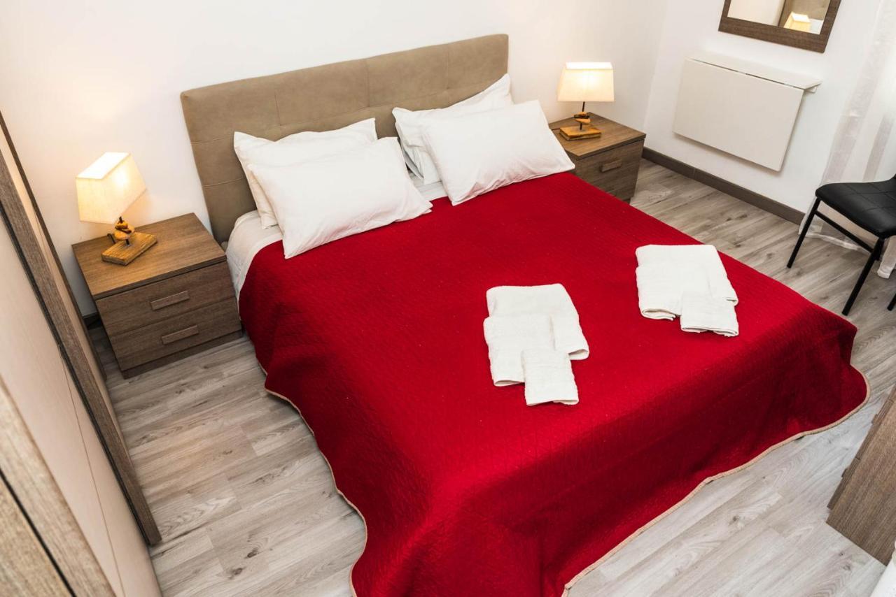 La Casa Del Poeta Hotell Porto Torres Eksteriør bilde