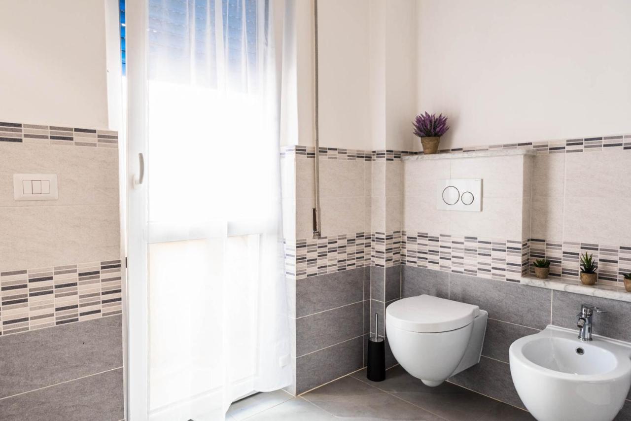 La Casa Del Poeta Hotell Porto Torres Eksteriør bilde