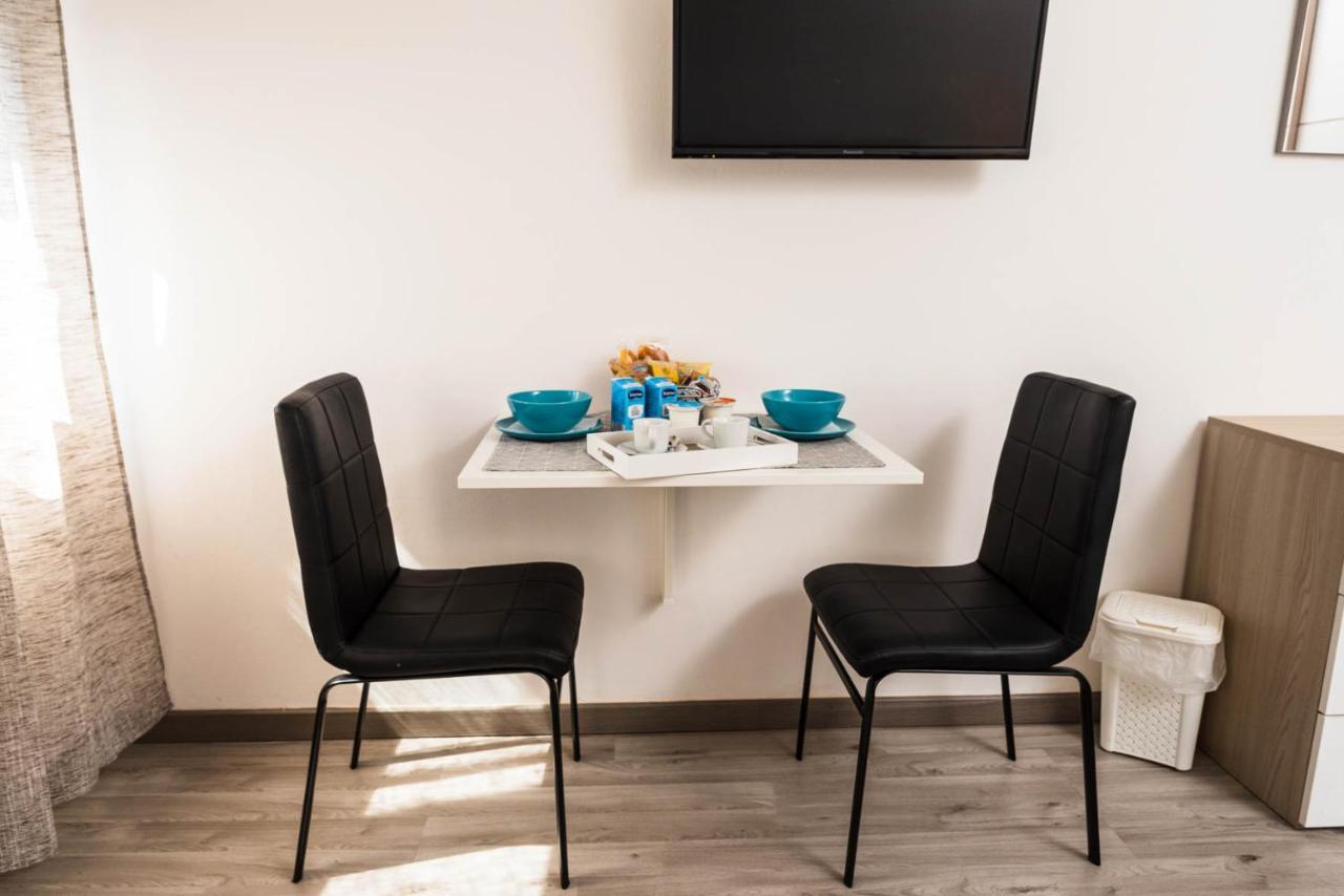 La Casa Del Poeta Hotell Porto Torres Eksteriør bilde