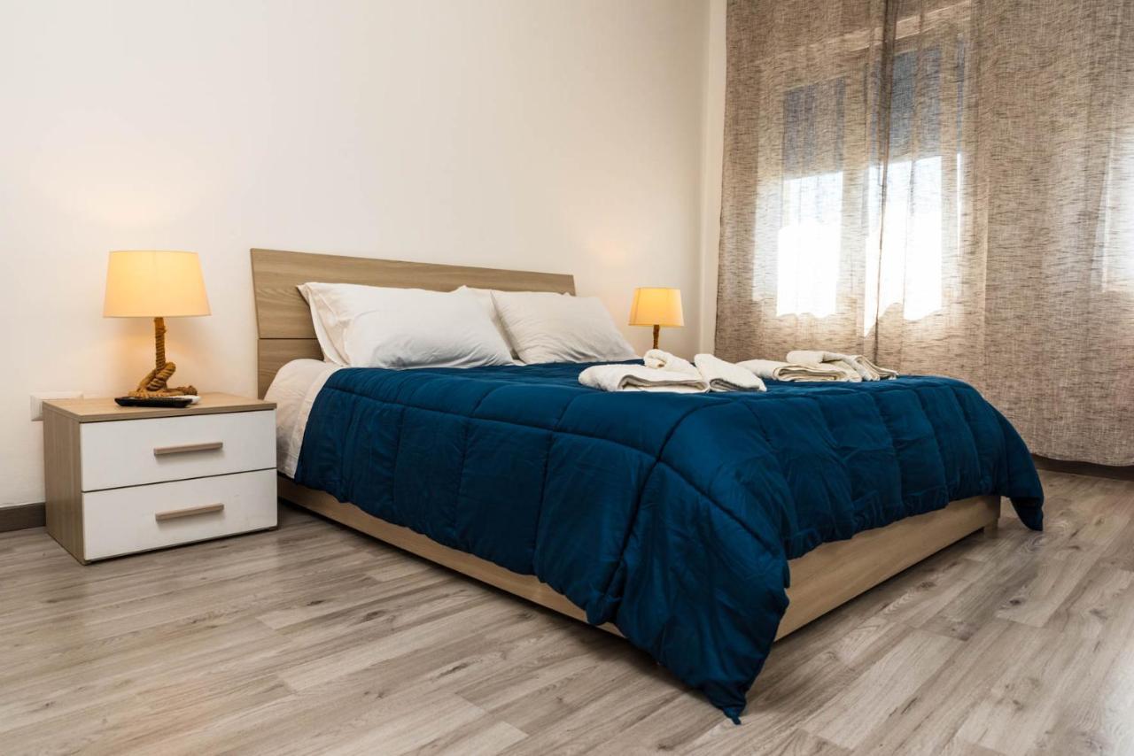 La Casa Del Poeta Hotell Porto Torres Eksteriør bilde