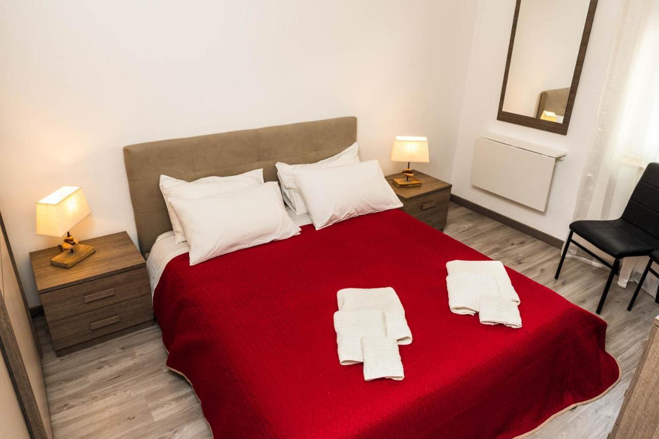 La Casa Del Poeta Hotell Porto Torres Eksteriør bilde