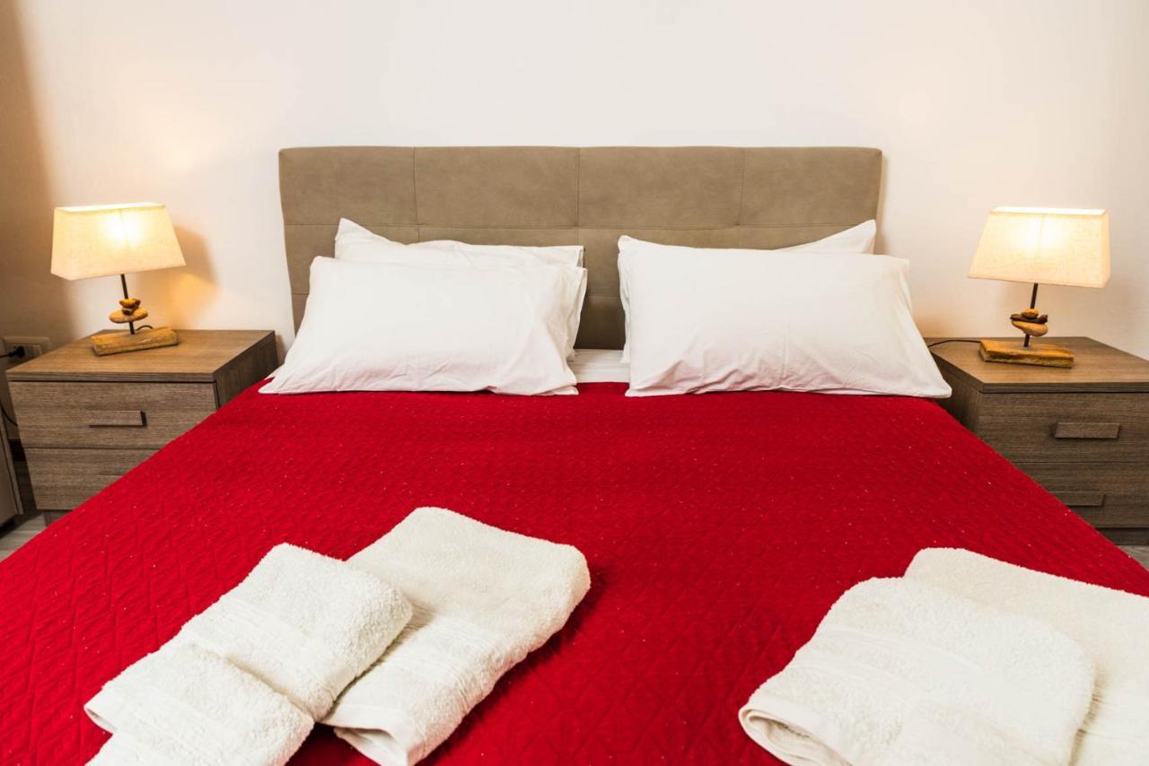 La Casa Del Poeta Hotell Porto Torres Eksteriør bilde