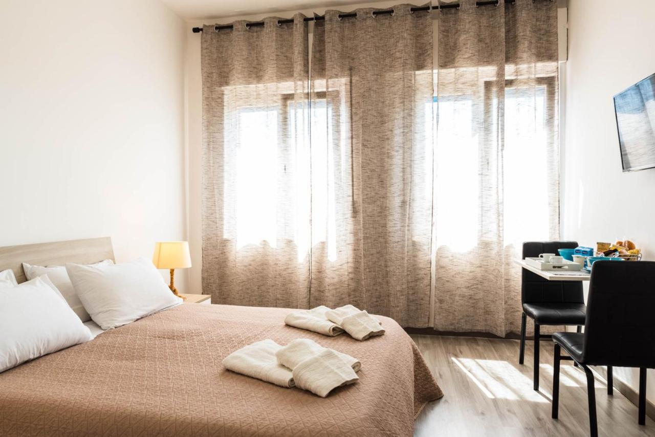 La Casa Del Poeta Hotell Porto Torres Eksteriør bilde