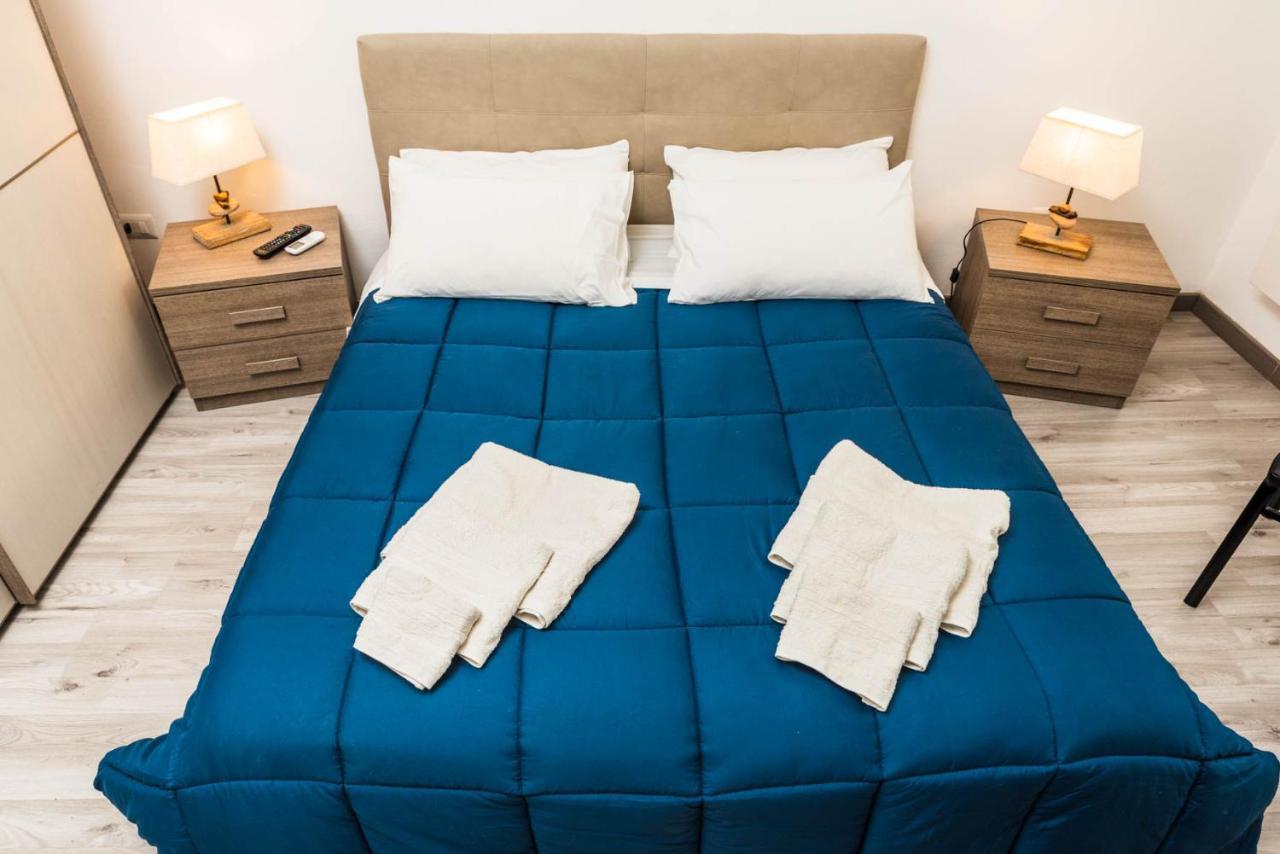 La Casa Del Poeta Hotell Porto Torres Eksteriør bilde