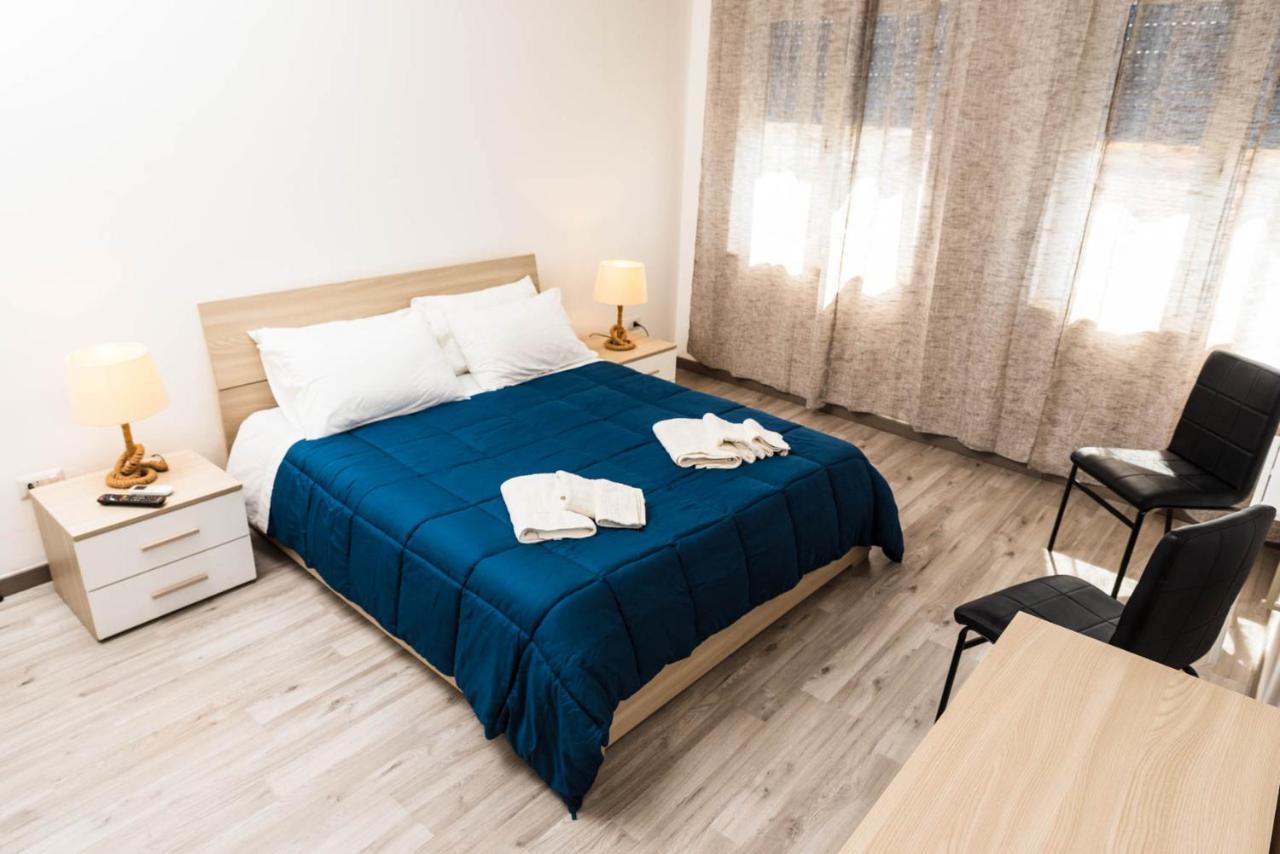 La Casa Del Poeta Hotell Porto Torres Eksteriør bilde